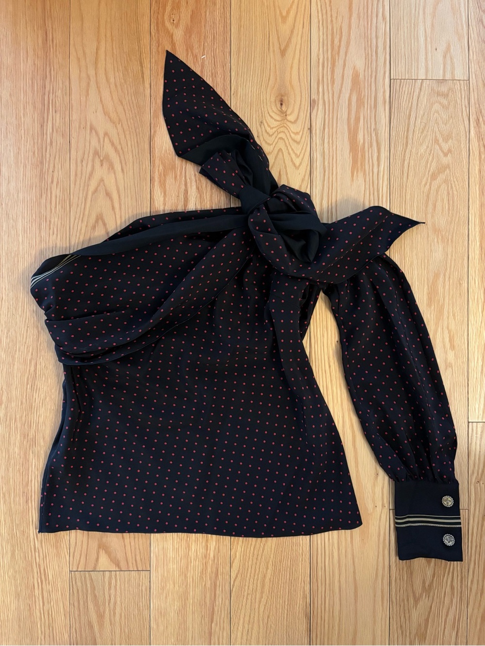 Philosophy di Lorenzo Serafini Black One-Shoulder Bow Top with Red Dot Print